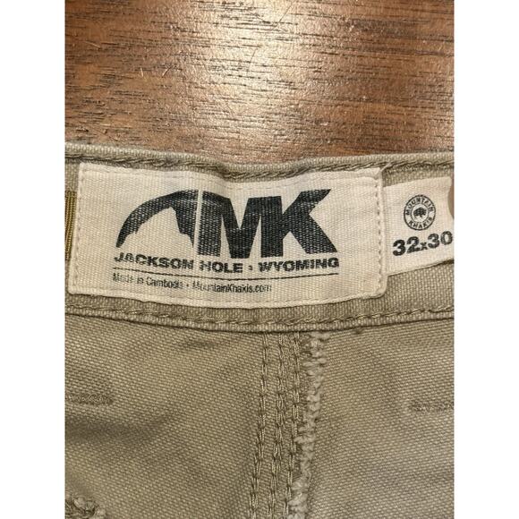 32x30 Mountain Khakis Heavy Canvas Work Pants Tan Small Flaw - Picture 2 of 15